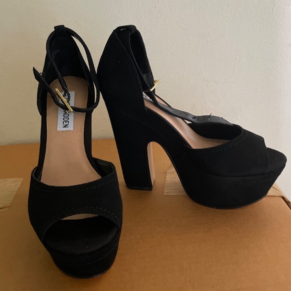 Steve Madden 5.5 Black Suede Leather GRETTTA Ankle-wrap Platform Sandals - Picture 7 of 10